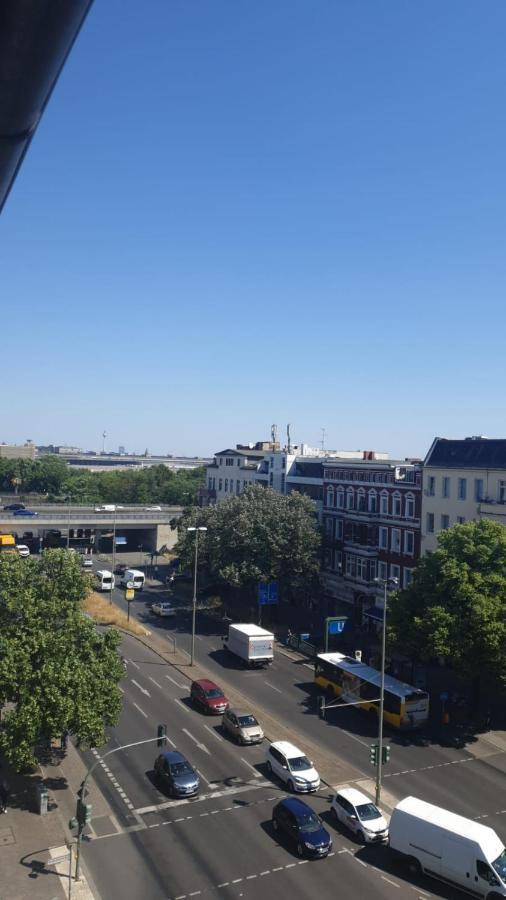 Isas Hostel Берлин Экстерьер фото